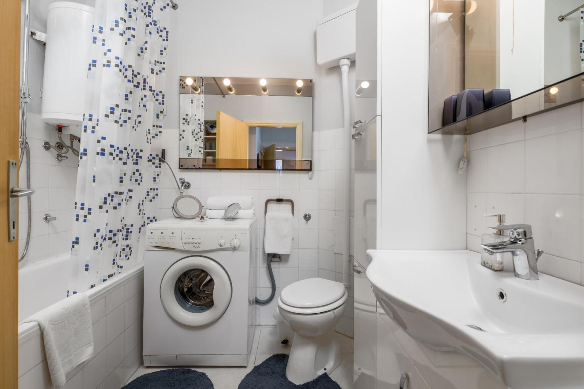 Blue Port Apartment Kraljevica Bagian luar foto